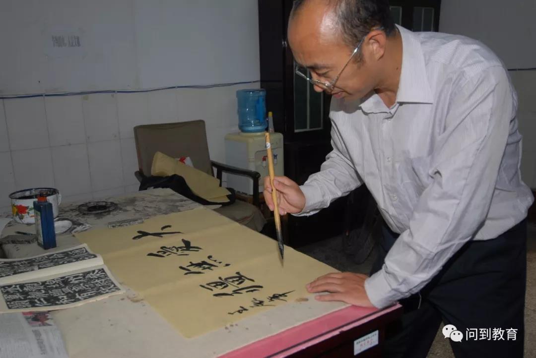 10月25日，公益“微课堂”特邀嘉宾为您分享“追梦路上，学会选择”